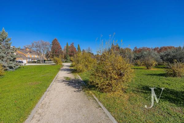 Terreno en Barrio Valdemarín