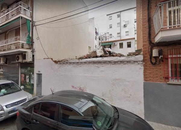 Terreno en calle de Peña de la Atalaya, 99