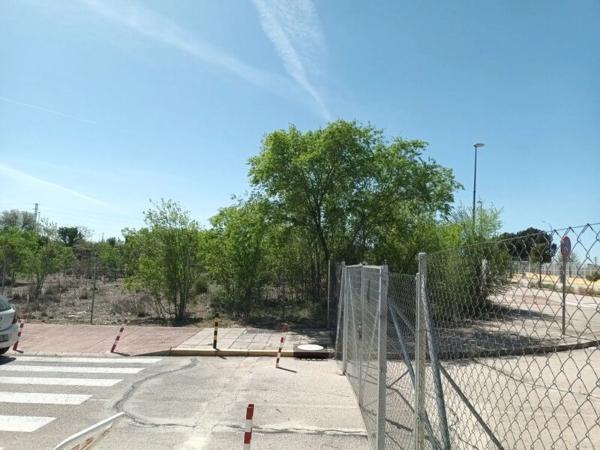 Terreno en calle de Carmen Laforet, 23