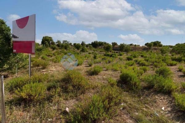 Terreno en calle de Carmen Laforet