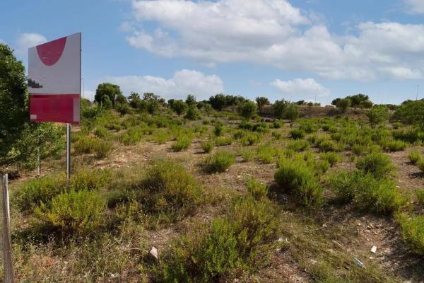 Terreno en avenida de Aragón, 402