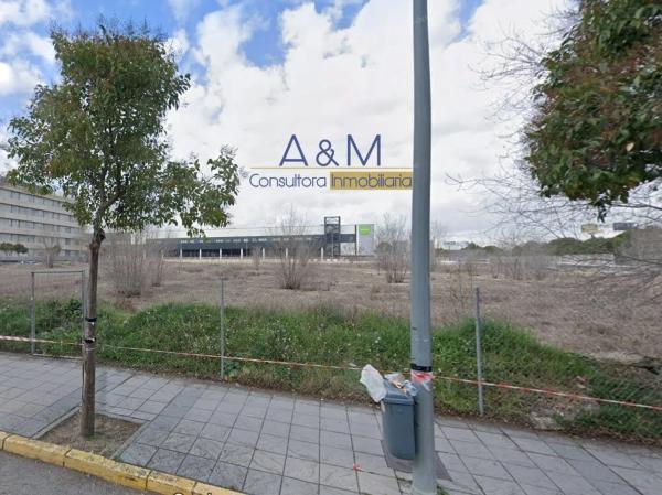 Terreno en calle de Lola Flores