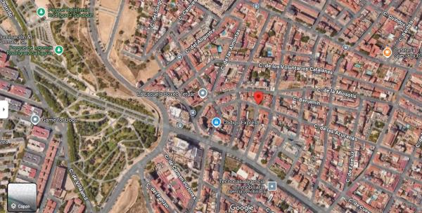 Terreno en calle de las Azucenas, 88