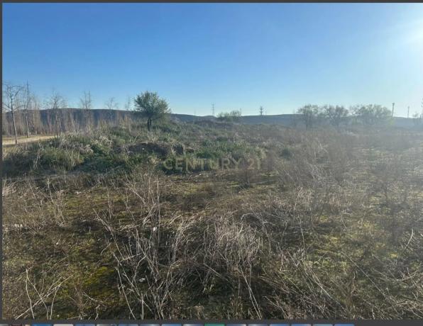 Terreno en avenida de los Rosales, 27