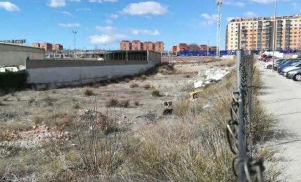 Terreno en calle del Tranvía a las Canteras de Monte Viejo