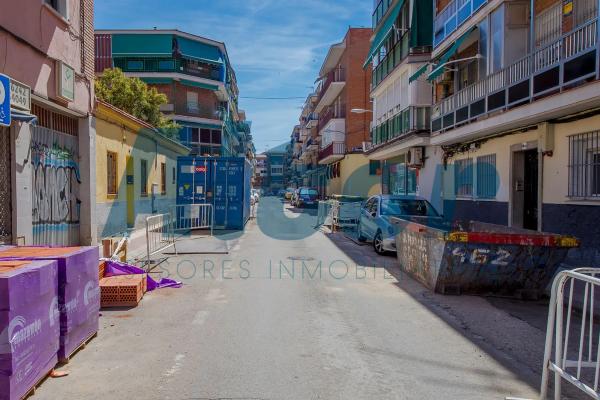 Terreno en calle del Platino