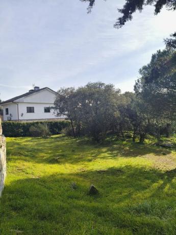 Terreno en calle de los Nogales