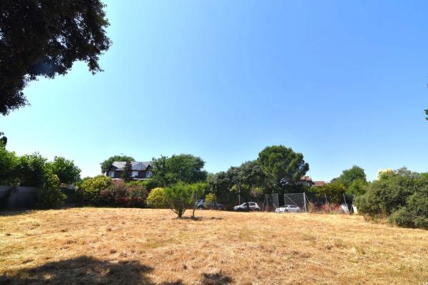 Terreno en calle Río Manzanares