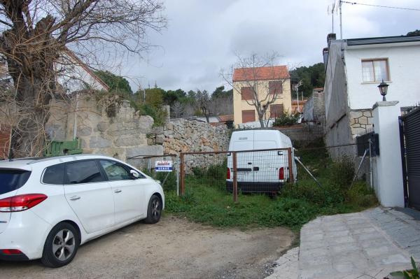 Terreno en calle la Oliva s/n