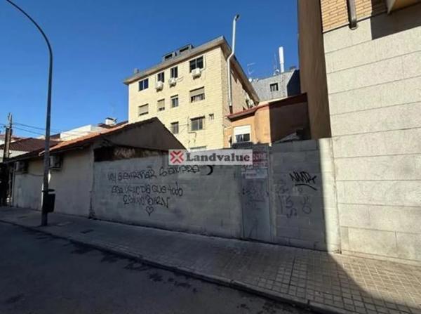 Terreno en calle Narciso Martínez Cabezas, 6