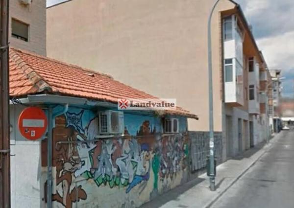 Terreno en calle Narciso Martínez Cabezas, 6