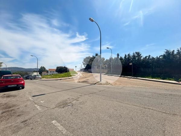 Terreno en calle los Claveles