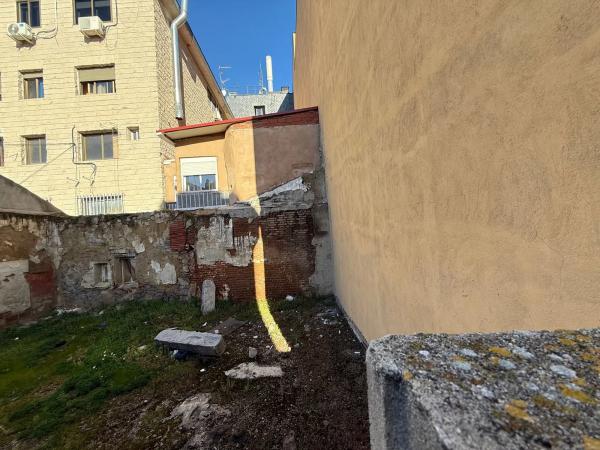 Terreno en calle Narciso Martínez Cabezas, 5