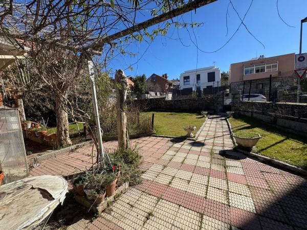 Terreno en calle Segovia