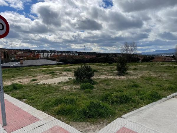 Terreno en Fontenebro - Altavista