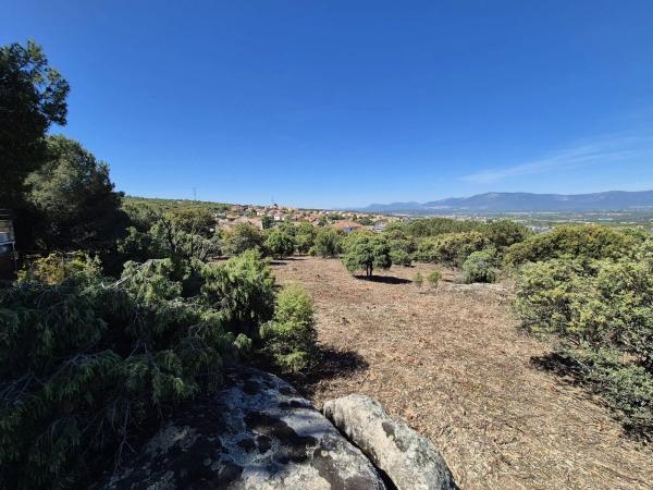 Terreno en Fontenebro - Altavista