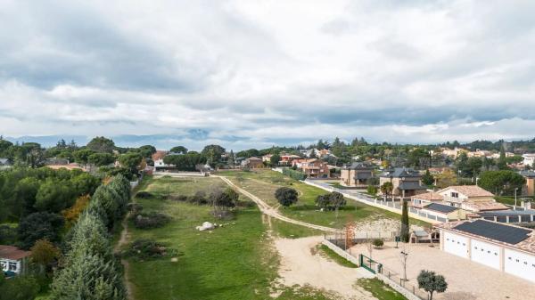 Terreno en calle de la Cerca del Pino s/n