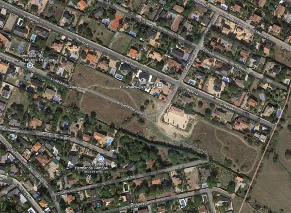 Terreno en calle de la Cerca del Pino s/n