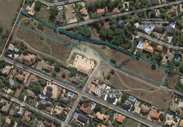 Terreno en calle de la Cerca del Pino s/n