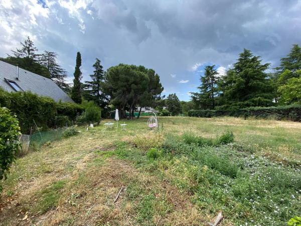 Terreno en calle Tres, 46