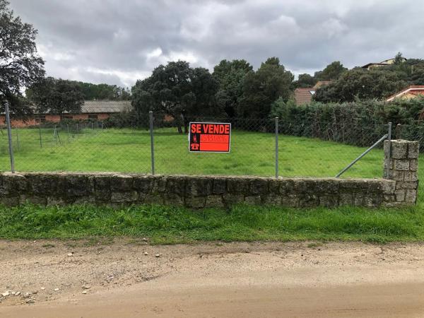 Terreno en calle de Poniente, 11