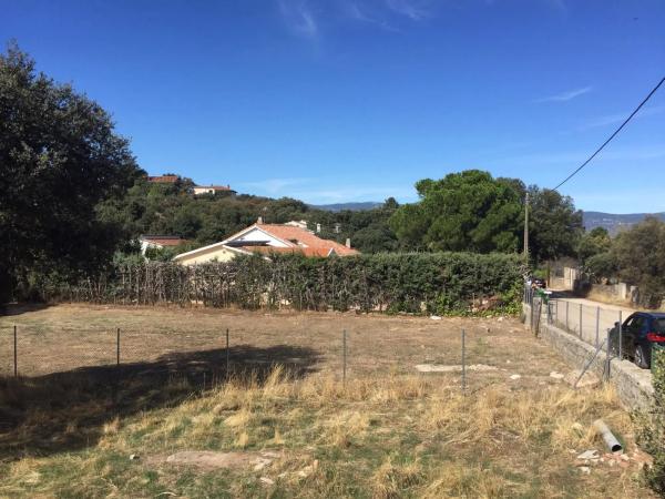 Terreno en calle de Poniente, 11