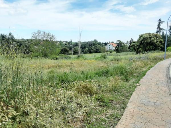 Terreno en avenida Portugal