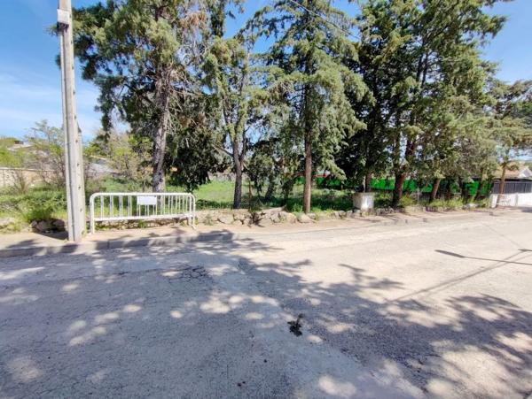 Terreno en calle Colonia España