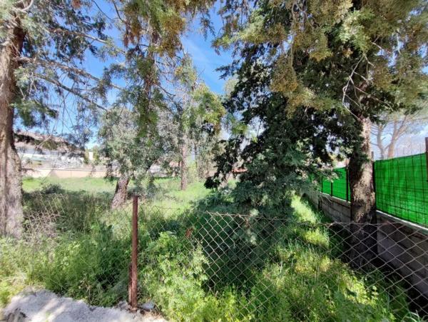 Terreno en calle Colonia España