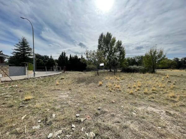 Terreno en calle del Mar Egeo, 9