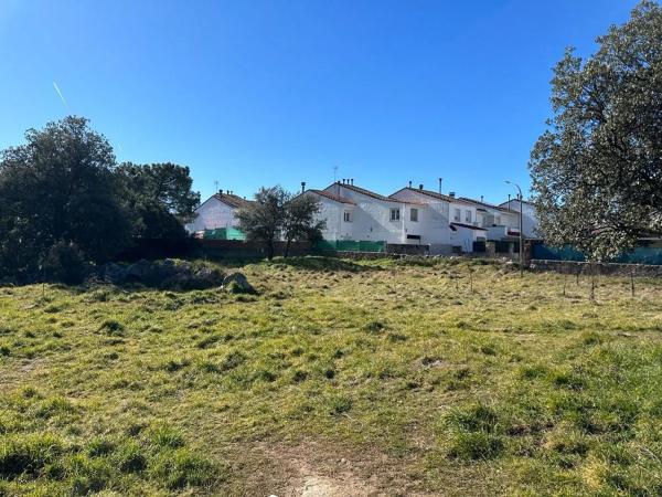 Terreno en calle Praderia