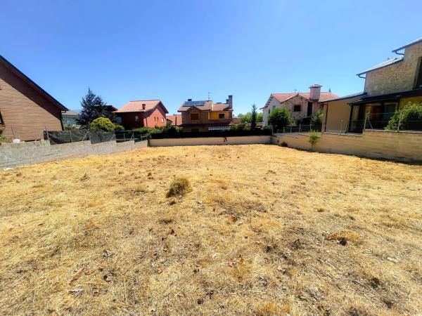 Terreno en paseo de los Tilos