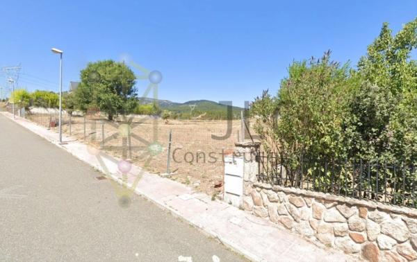 Terreno en calle de Severo Ochoa