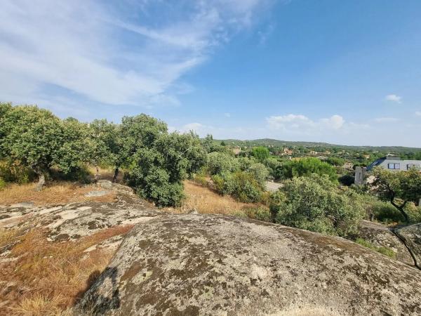 Terreno en calle de Santiáñez, 2