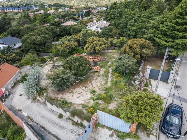 Terreno en calle Gargantilla