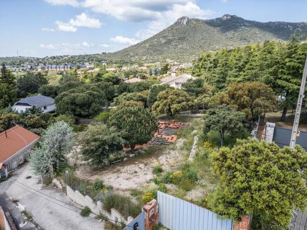 Terreno en calle Gargantilla