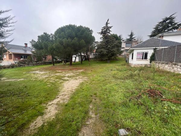 Terreno en Hoyo de Manzanares