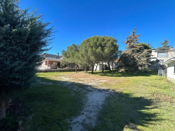 Terreno en Hoyo de Manzanares