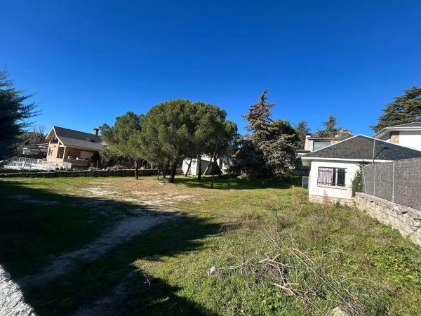 Terreno en Hoyo de Manzanares