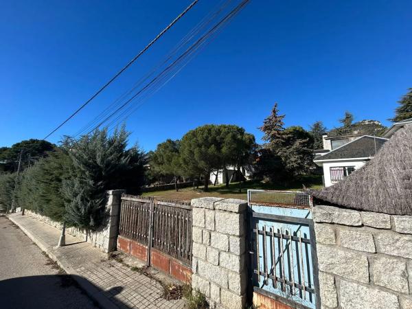 Terreno en Hoyo de Manzanares