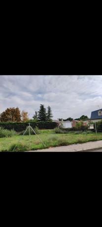 Terreno en calle Huracán, 16