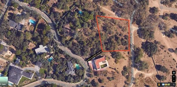 Terreno en Arroyo de Trofas, 5