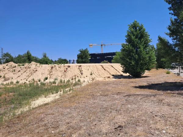 Terreno en Poligono el Tejar, 63