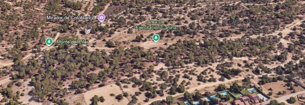 Terreno en calle Moreras