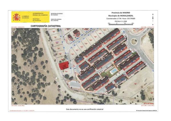 Terreno en calle Miguel Delibes, 66