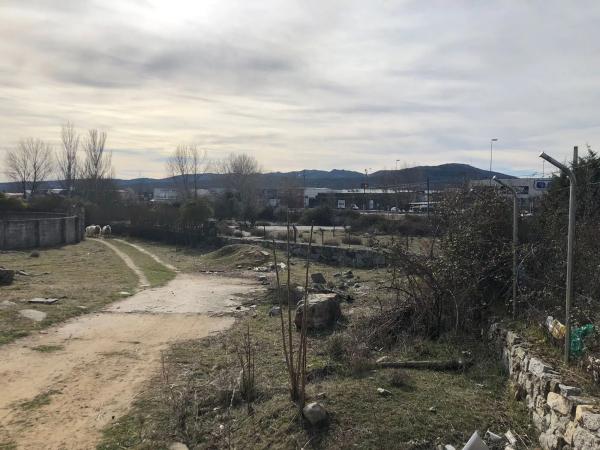 Terreno en calle Cañada