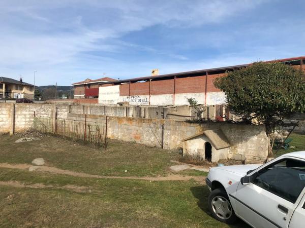 Terreno en calle Cañada