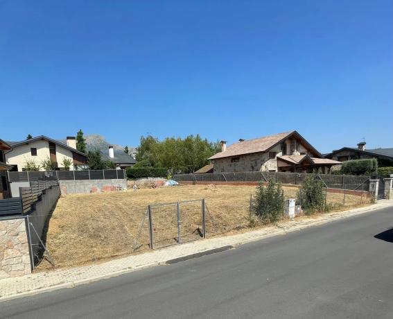 Terreno en calle de los Acebos, 5