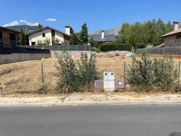 Terreno en calle de los Acebos, 5