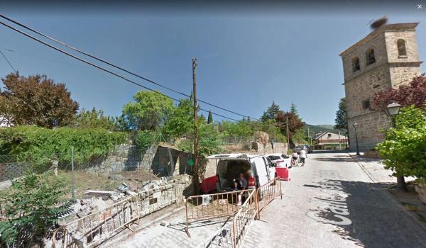 Terreno en calle de la Iglesia, 25